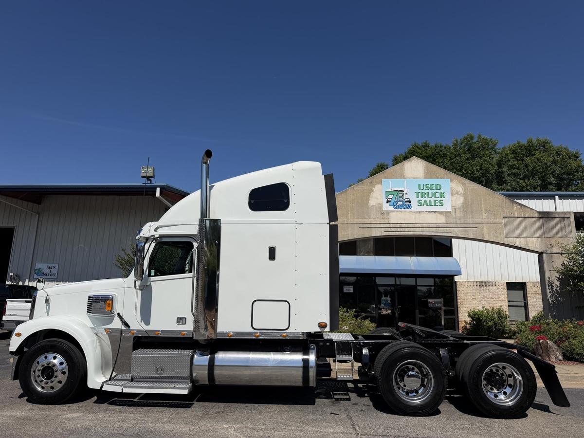 2020 Freightliner CORONADO 132