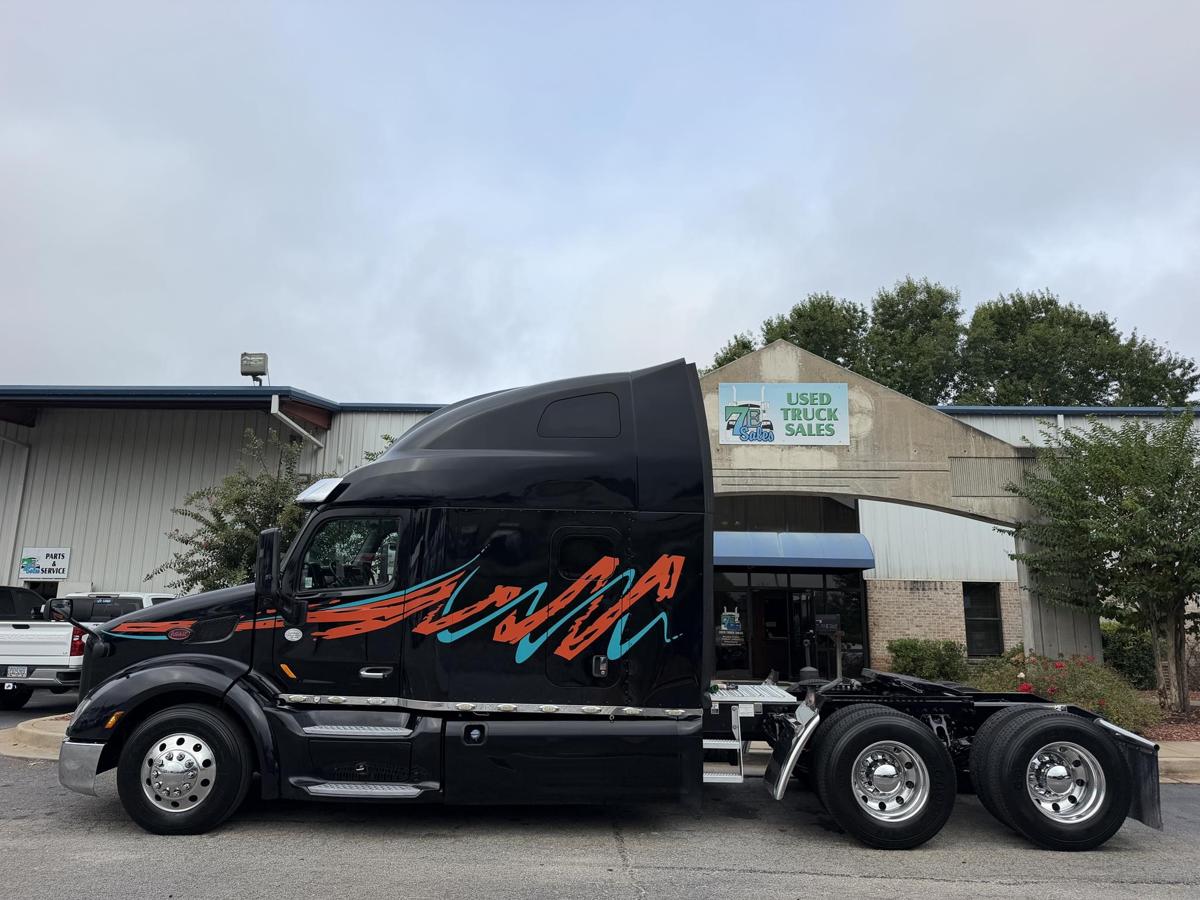 2021 Peterbilt 579