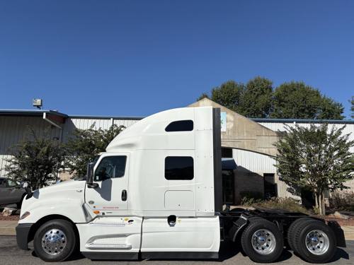 2023 International LT